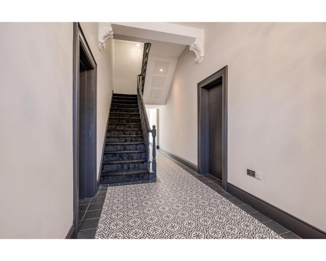 Central Belfast Apartments: University Street 外观 照片